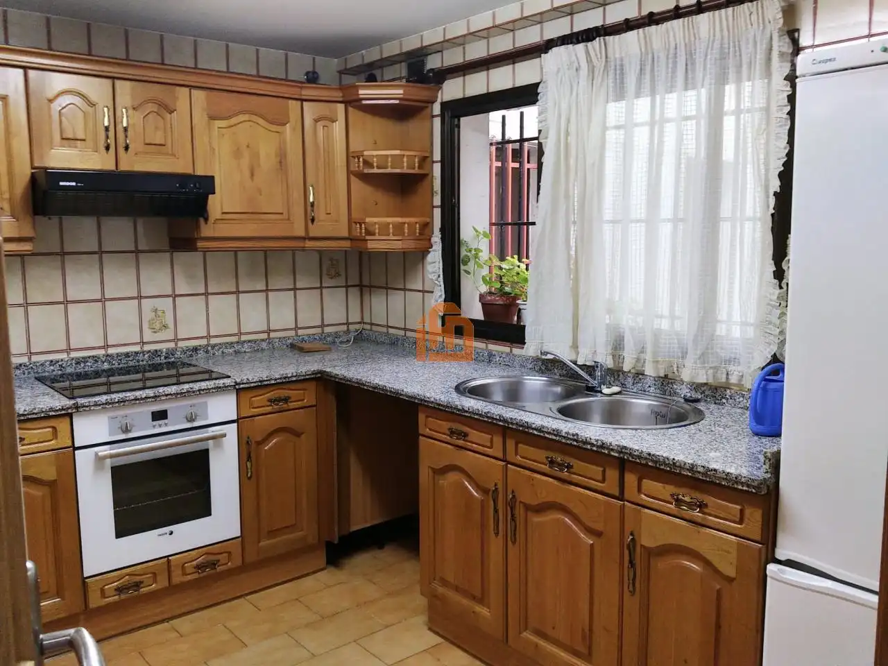 Küche von Wohnung zum Verkauf in León Capital  mit Heizung, Parkett und Abstellraum