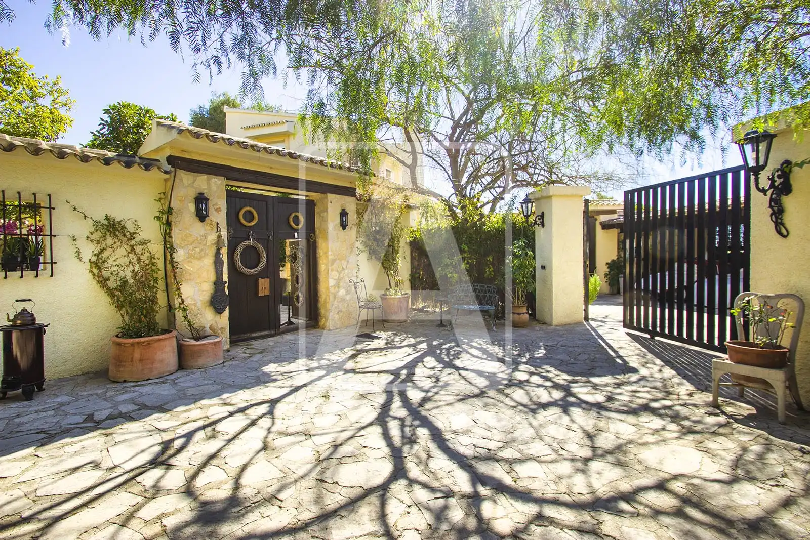 Vista exterior de Finca rústica en venda en Calpe / Calp amb Aire condicionat, Calefacció i Jardí privat