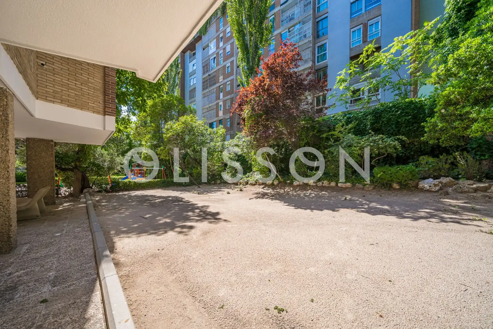 Aparcament de Apartament en venda en Madrid amb Aire condicionat i Traster