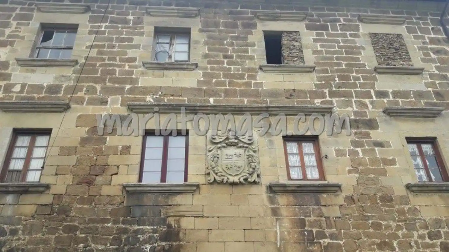 Außenansicht von Gebäude zum Verkauf in Mendexa