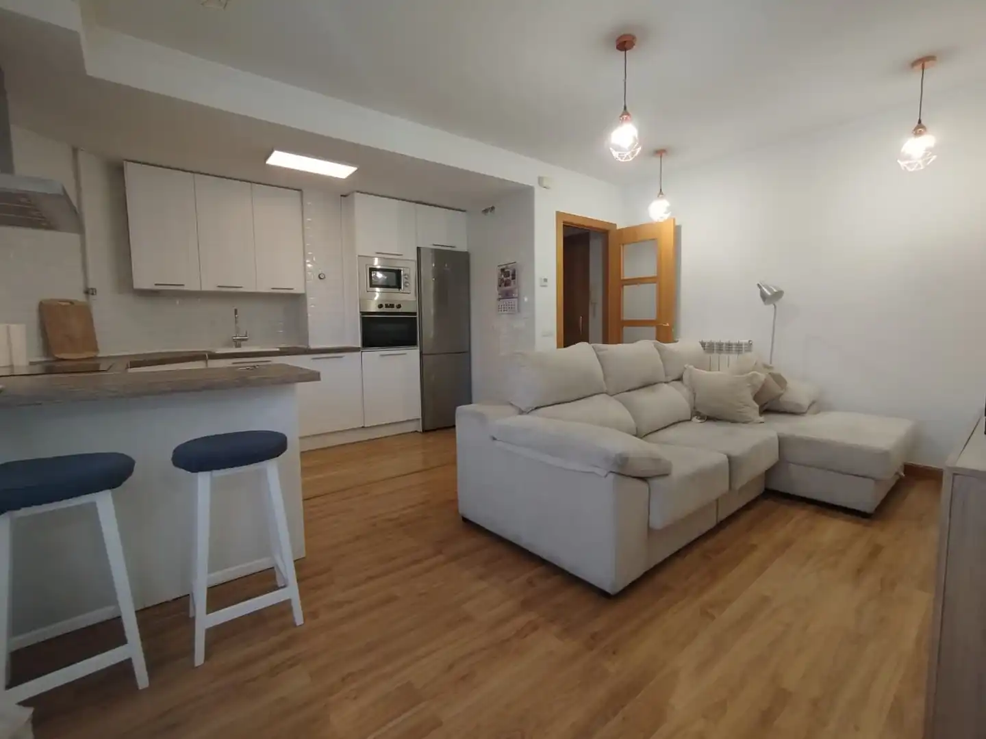 Sala d'estar de Apartament en venda en San Cristóbal de la Cuesta amb Calefacció, Terrassa i Moblat