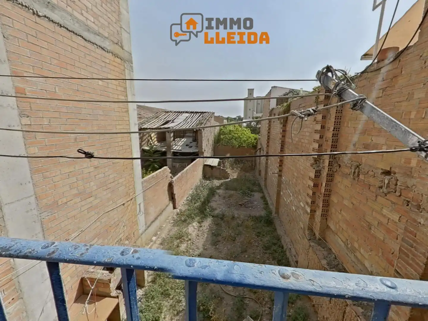Casa adosada en venta en Bellpuig con Jardín privado, Terraza y Trastero