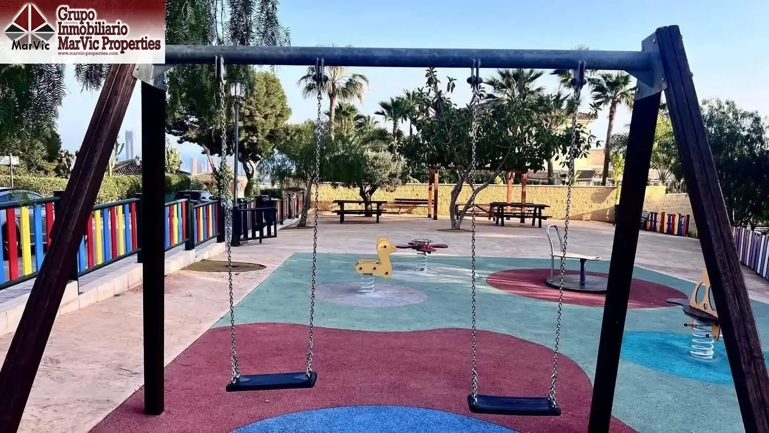 Reihenhaus mit Terrasse zum Verkauf in Golf Bahía, imagen 32