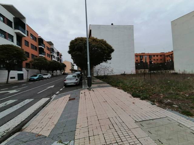Terreno residencial en Venta en Calle FORTES Y FORTUNIO en Rollo - Puente Ladrillo