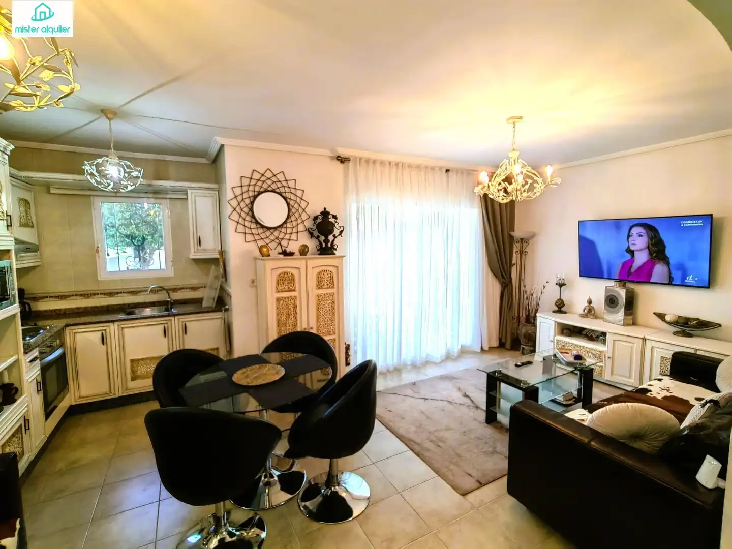 Sala d'estar de Casa o xalet de lloguer en El Campello amb Aire condicionat, Calefacció i Jardí privat