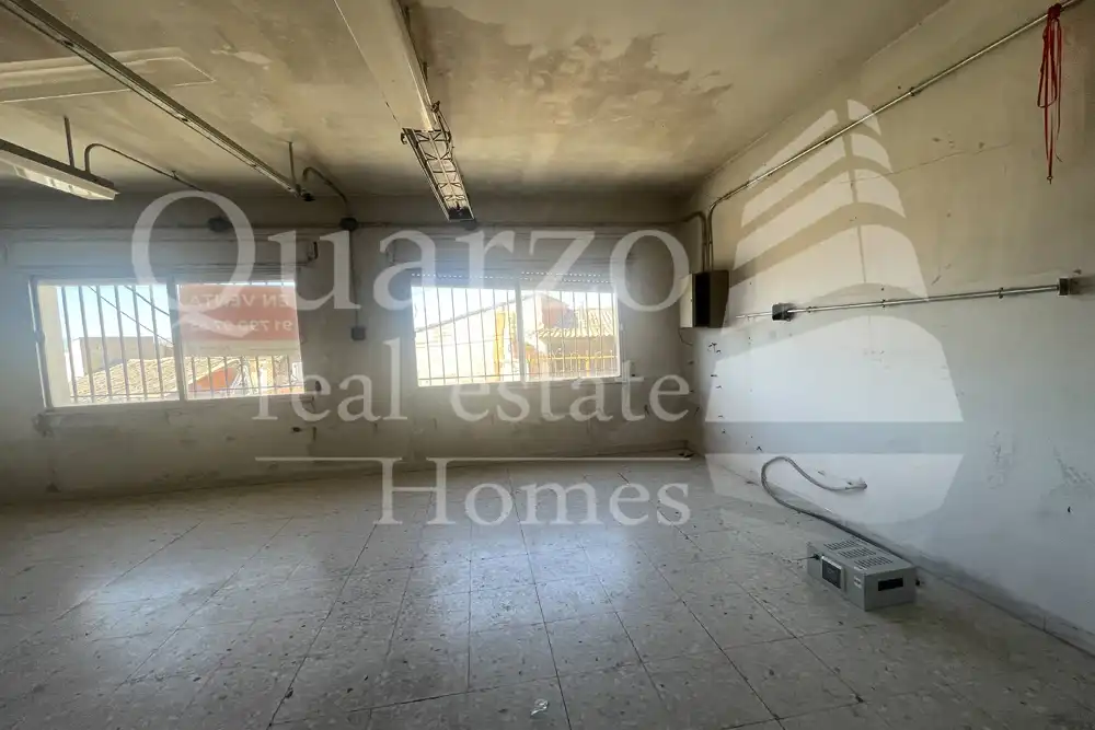 Country house zum Verkauf in Noez
