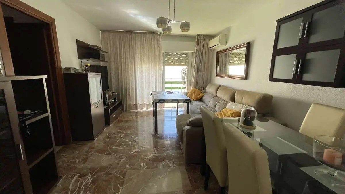 Living room of Flat for rent in Granada  with Air Conditioner and Heating