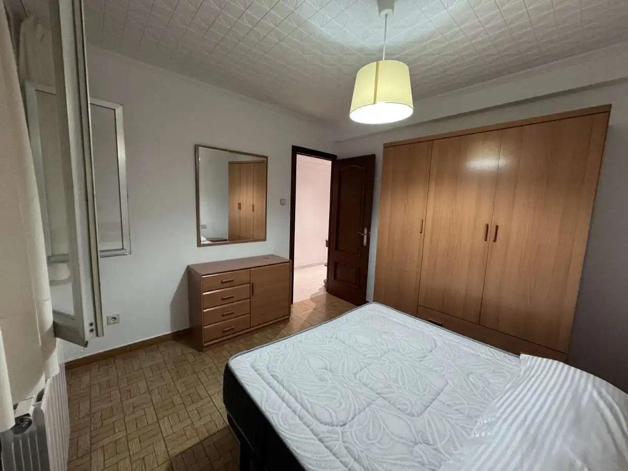 Habitación de Piso de alquiler en Carballo con Calefacción, Amueblado y Horno