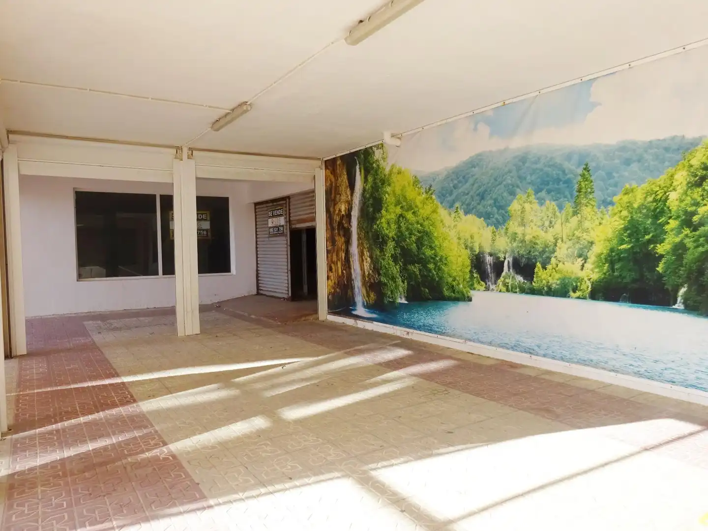 Commercial properties for sale in Almonte