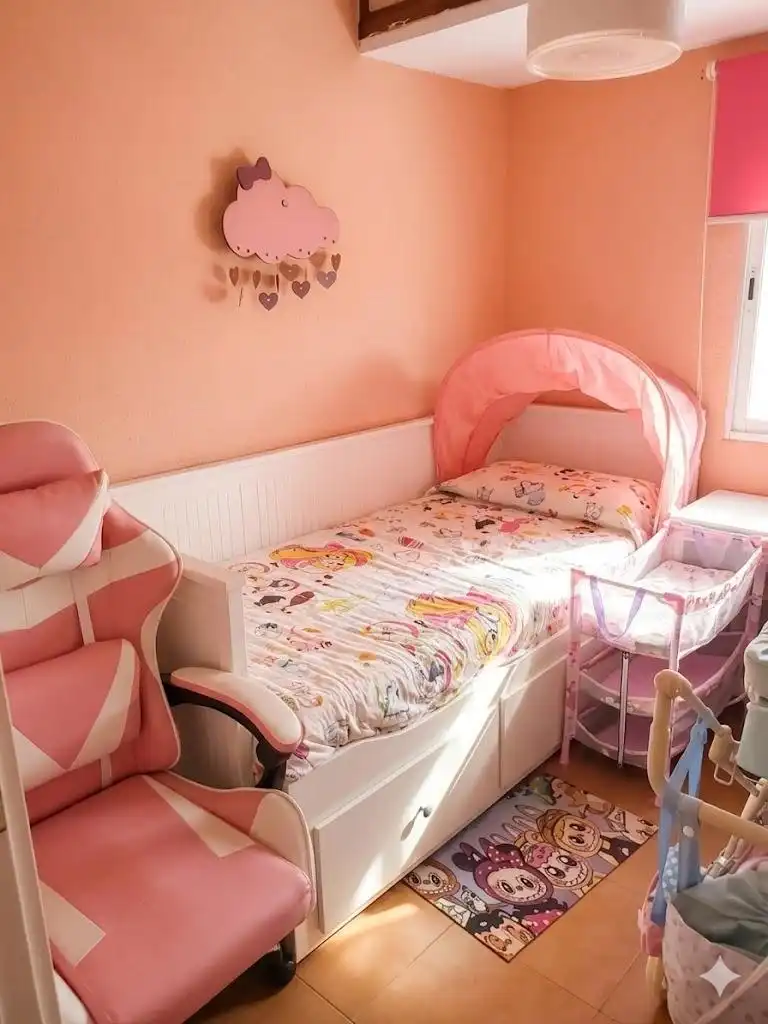 Habitación de Piso en venta en Málaga con Terraza, Amueblado y Balcón