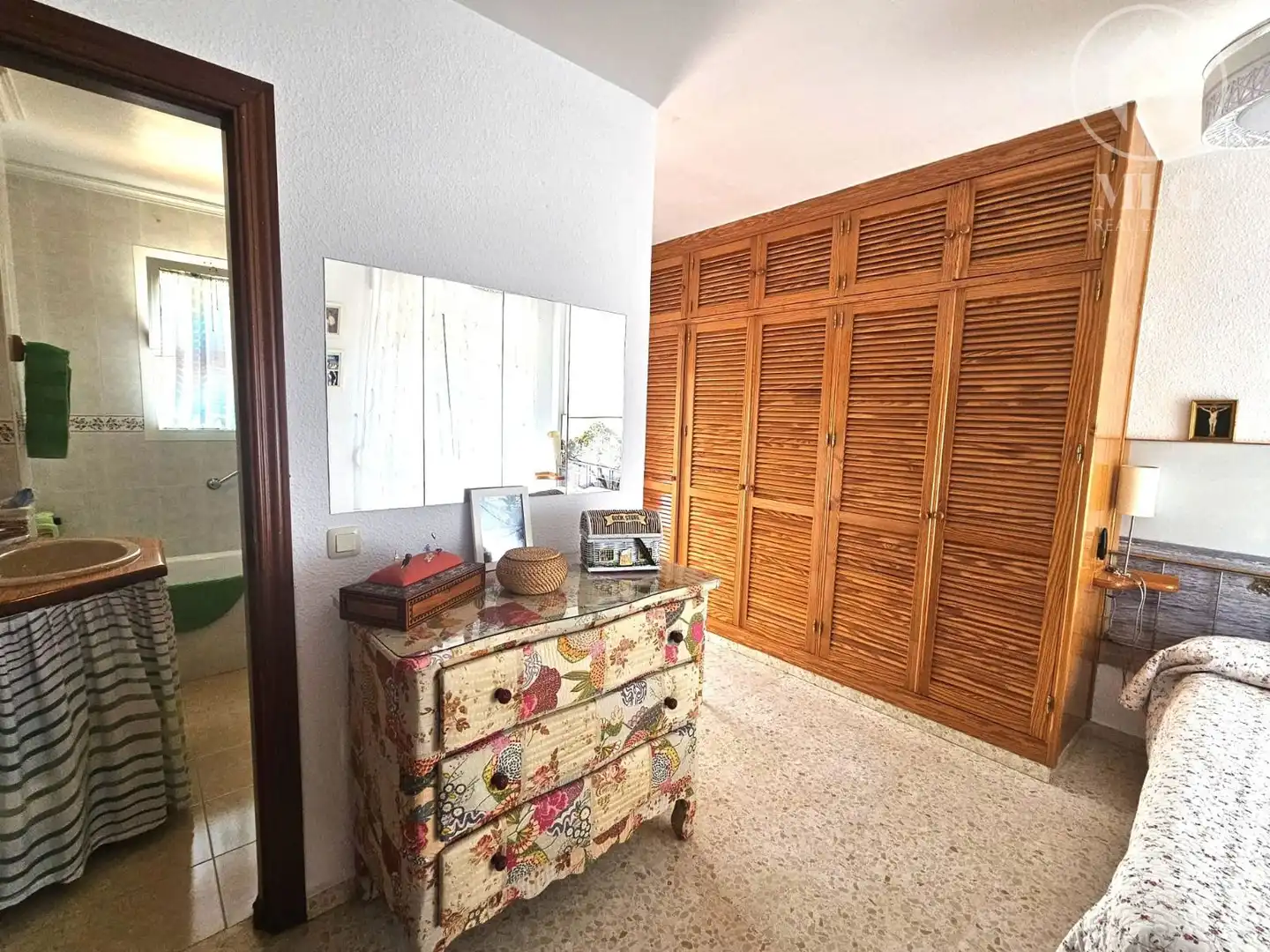 Habitación de Casa adosada en venta en Alhaurín de la Torre con Aire acondicionado y Amueblado