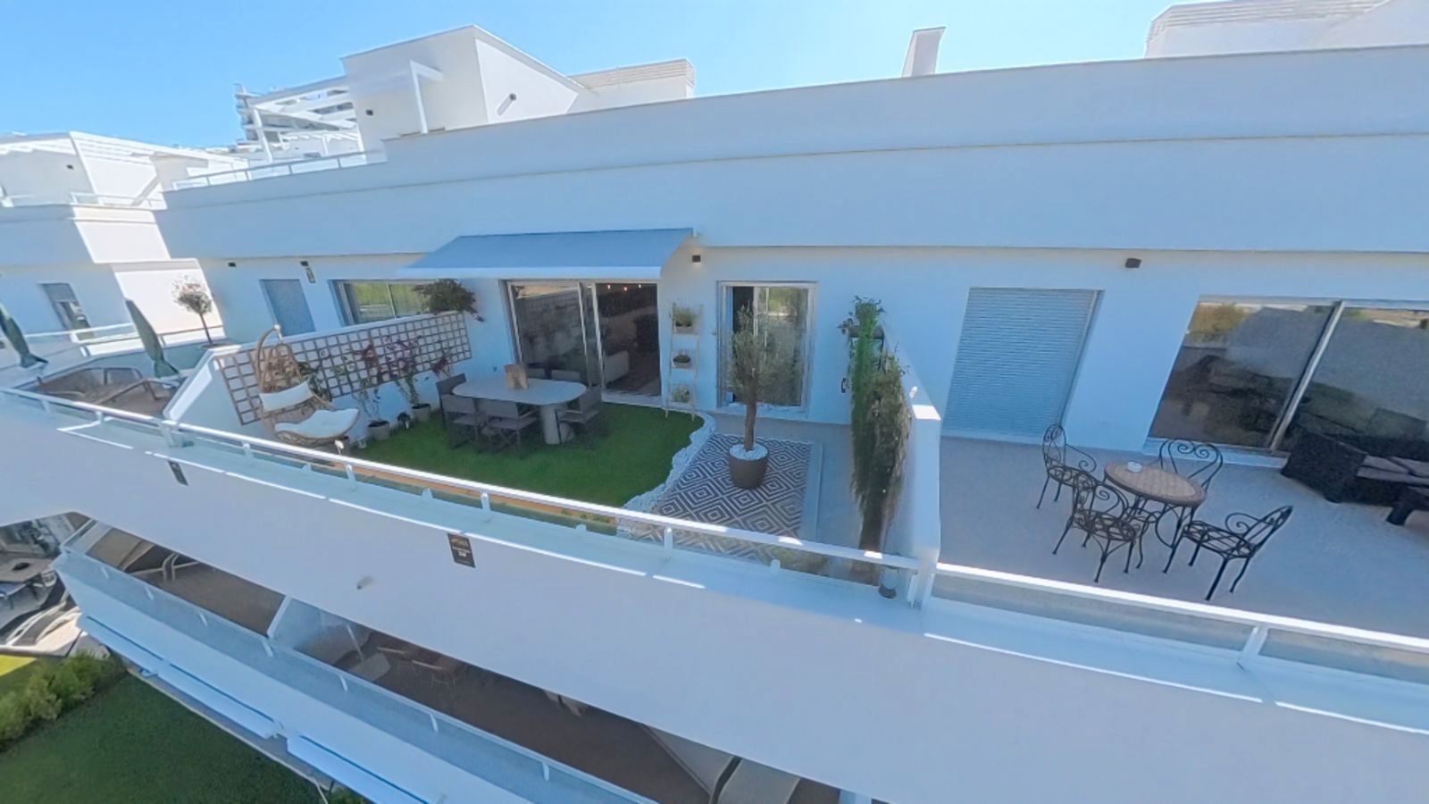 Terrace of Flat for sale in Estepona  with Air Conditioner, Terrace and Furnished