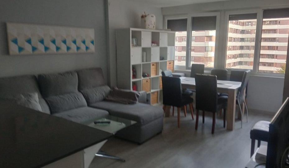 Foto 1 de Pis de lloguer a Aren Etorbidea, San Juan, Navarra