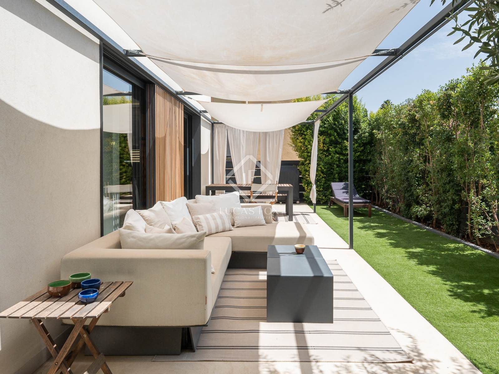 Terrace of House or chalet for sale in  Barcelona Capital  with Air Conditioner and Parquet flooring