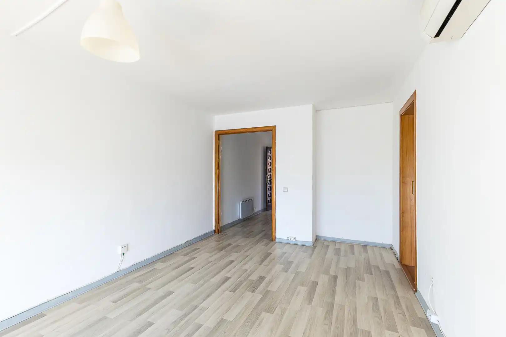 Piso con terraza en venta en Vallpineda - Rocamar, imagen 4