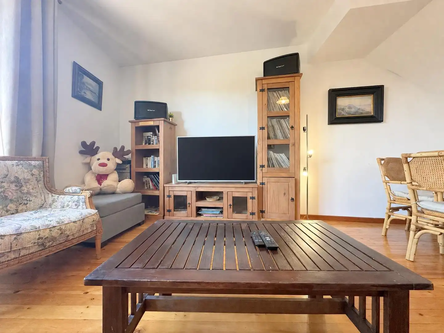 Sala d'estar de Casa o xalet en venda en Ávila amb Calefacció i Moblat