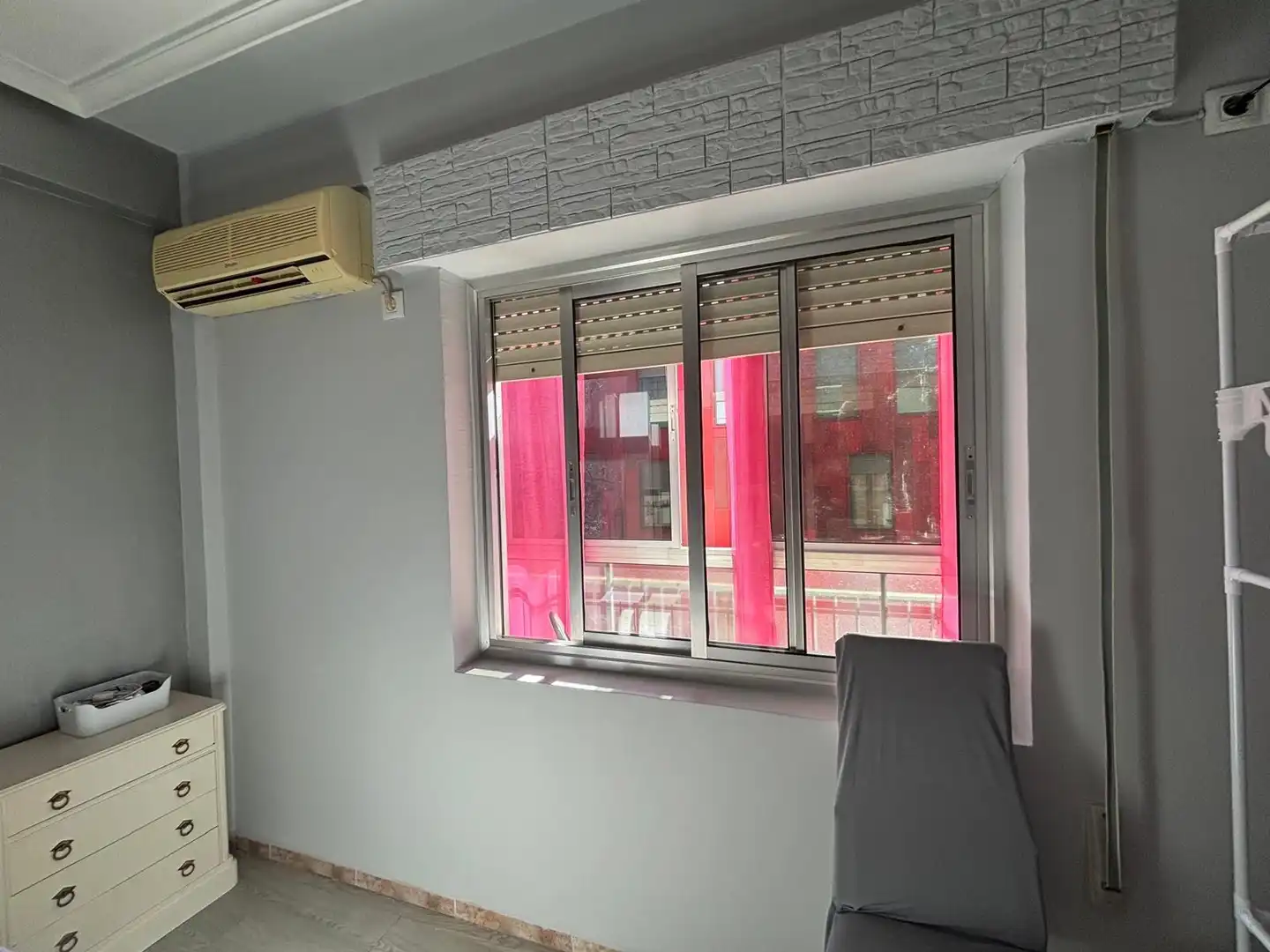 Bedroom of Flat for sale in Cáceres  with Air Conditioner, Terrace and Furnished