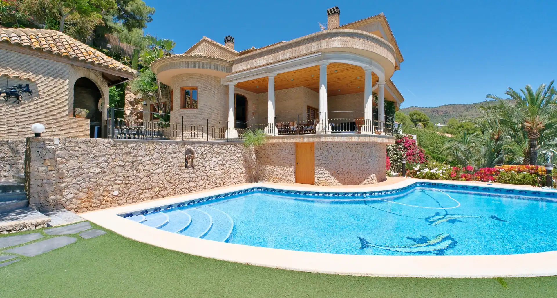Detached house with terrace for sale in Sagunto ciudad