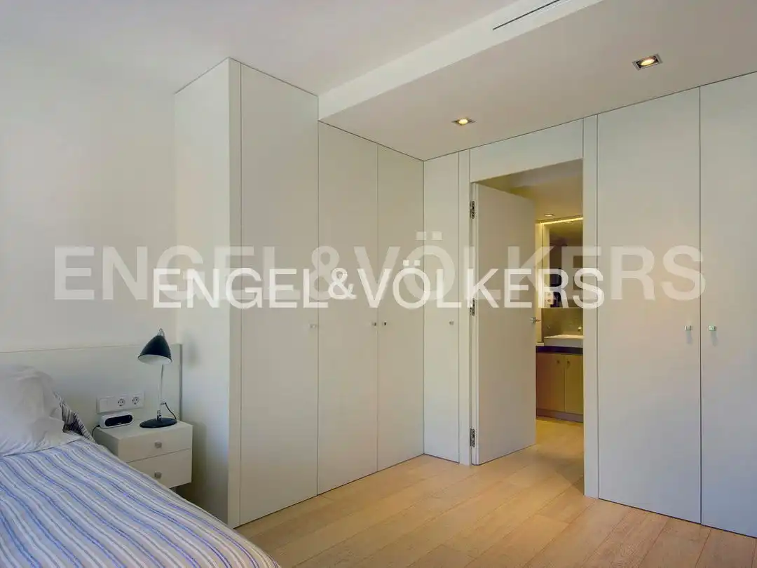 Bedroom of Flat for rent in Barcelona  with Air Conditioner, Heating and Parquet flooring