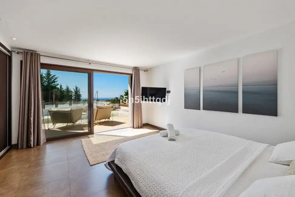 Chalet con piscina en venta en Benahavís pueblo, imagen 17