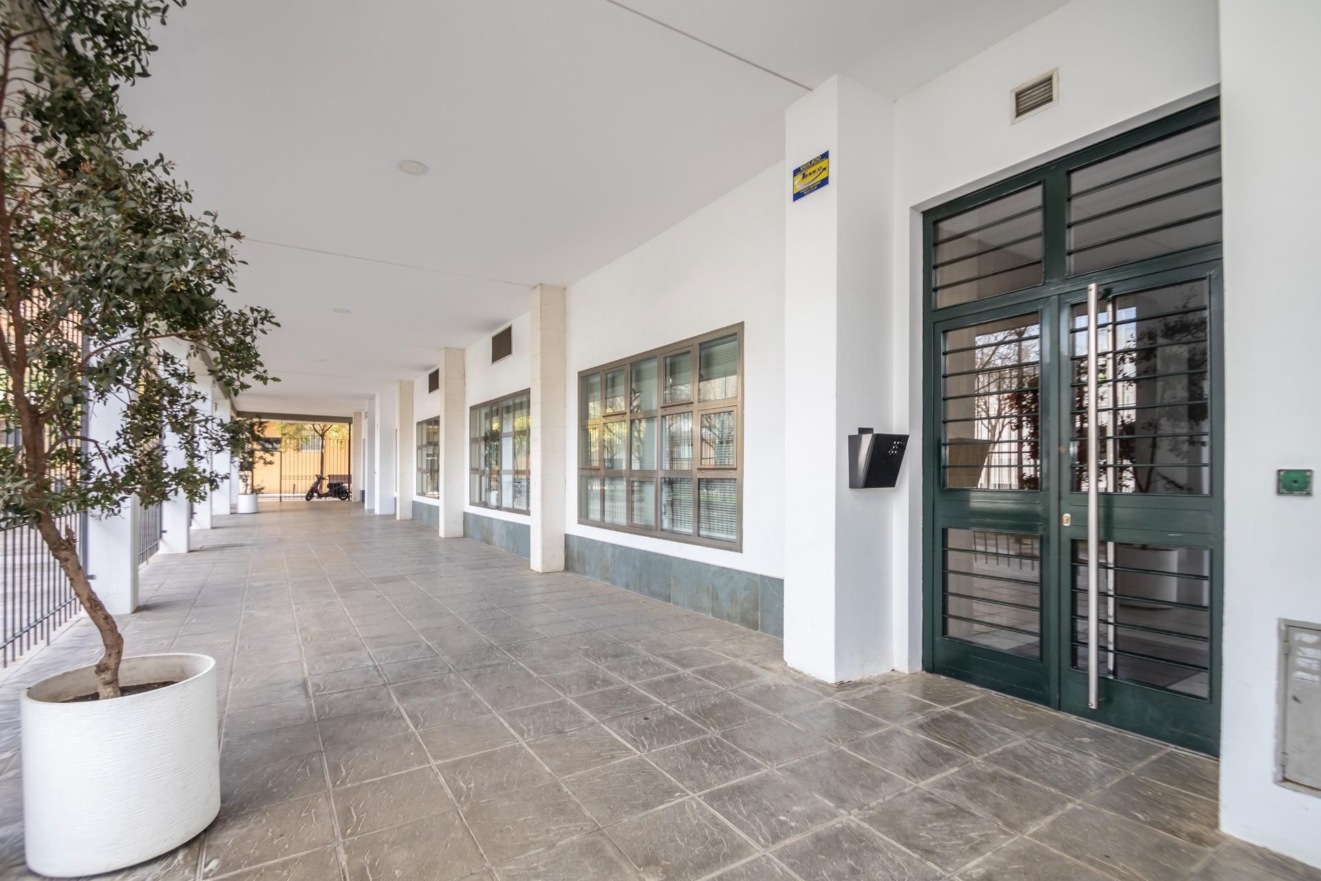 Flat for sale in  Sevilla Capital  with Air Conditioner and Heating