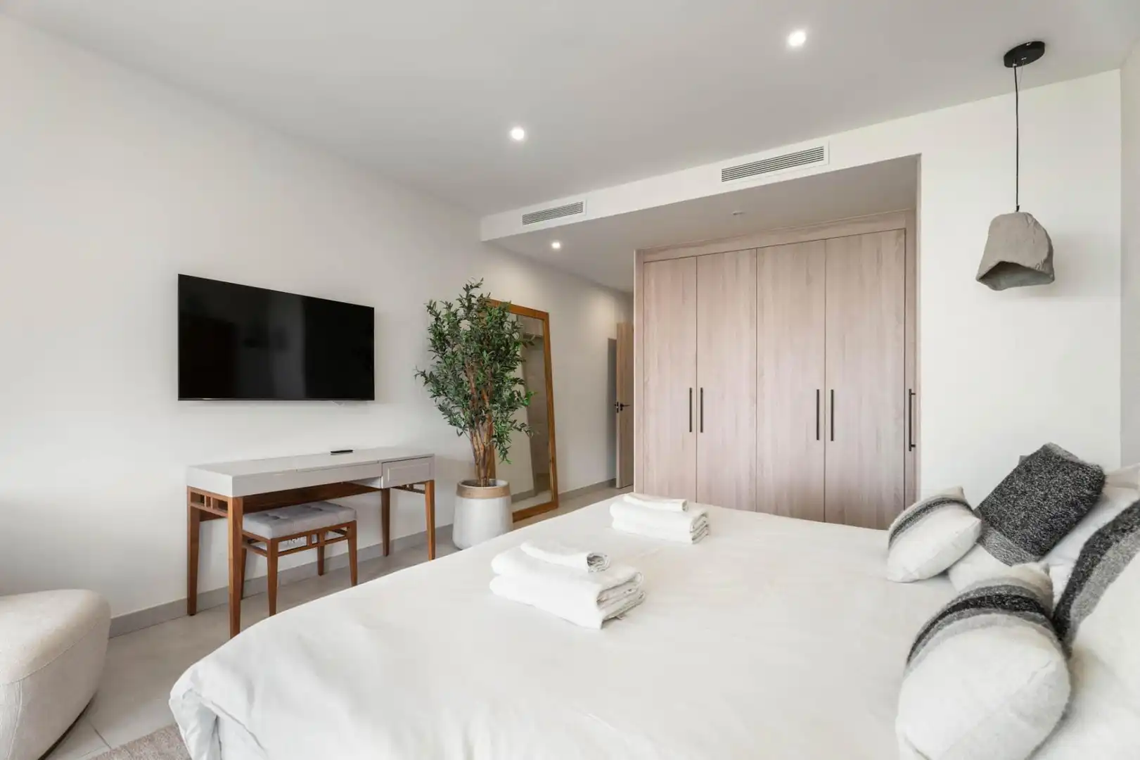 Dormitori de Apartament en venda en Marbella amb Aire condicionat, Calefacció i Jardí privat
