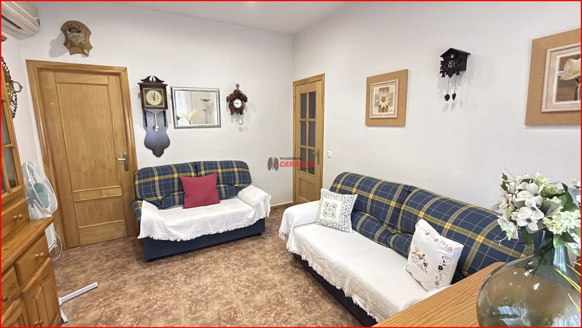 Sala de estar de Casa adosada en venta en El Casar de Escalona con Aire acondicionado, Calefacción y Trastero