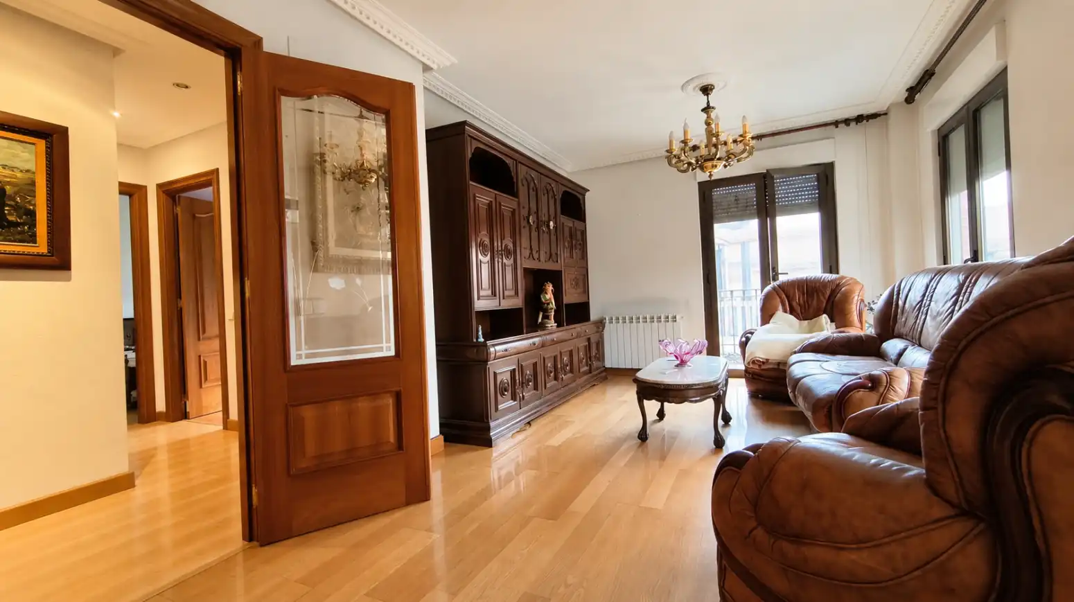 Sala d'estar de Pis en venda en Sahagún amb Calefacció, Parquet i Moblat