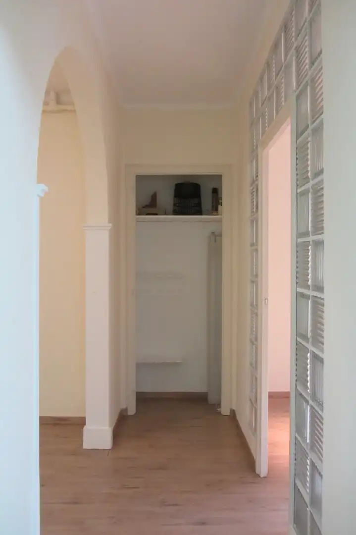 Office for rent in Girona  with Air Conditioner and Storage room