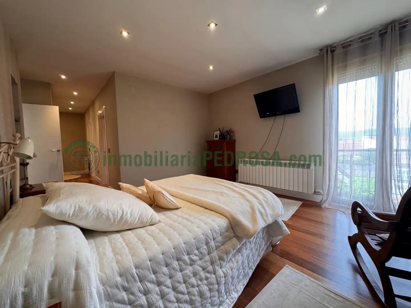 Habitación de Casa o chalet en venta en Pontevedra Capital  con Calefacción, Jardín privado y Terraza