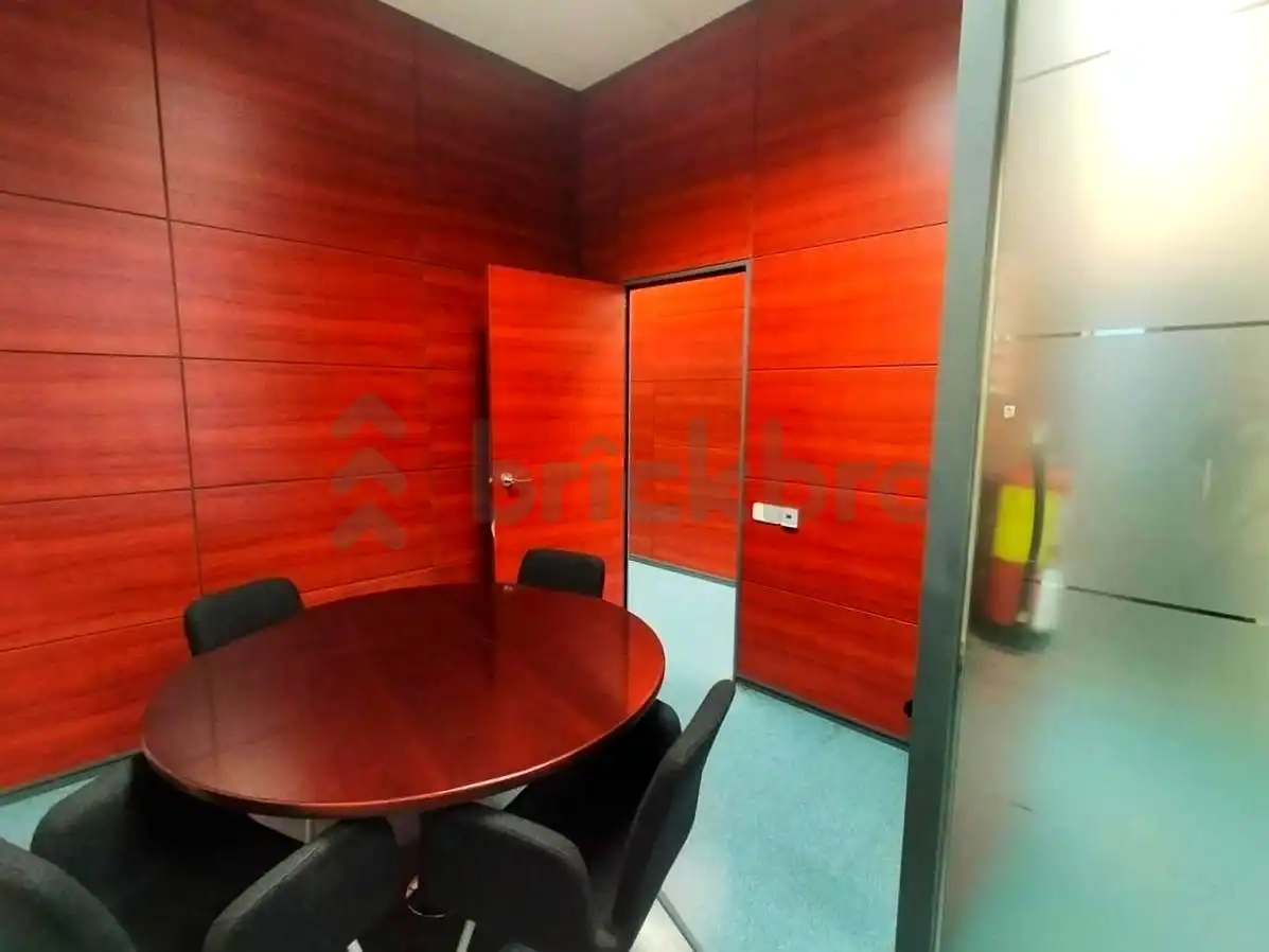 Commercial properties for sale in Barcelona  with Air Conditioner