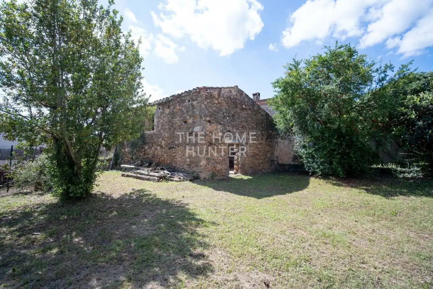 Houses for sale in Juià