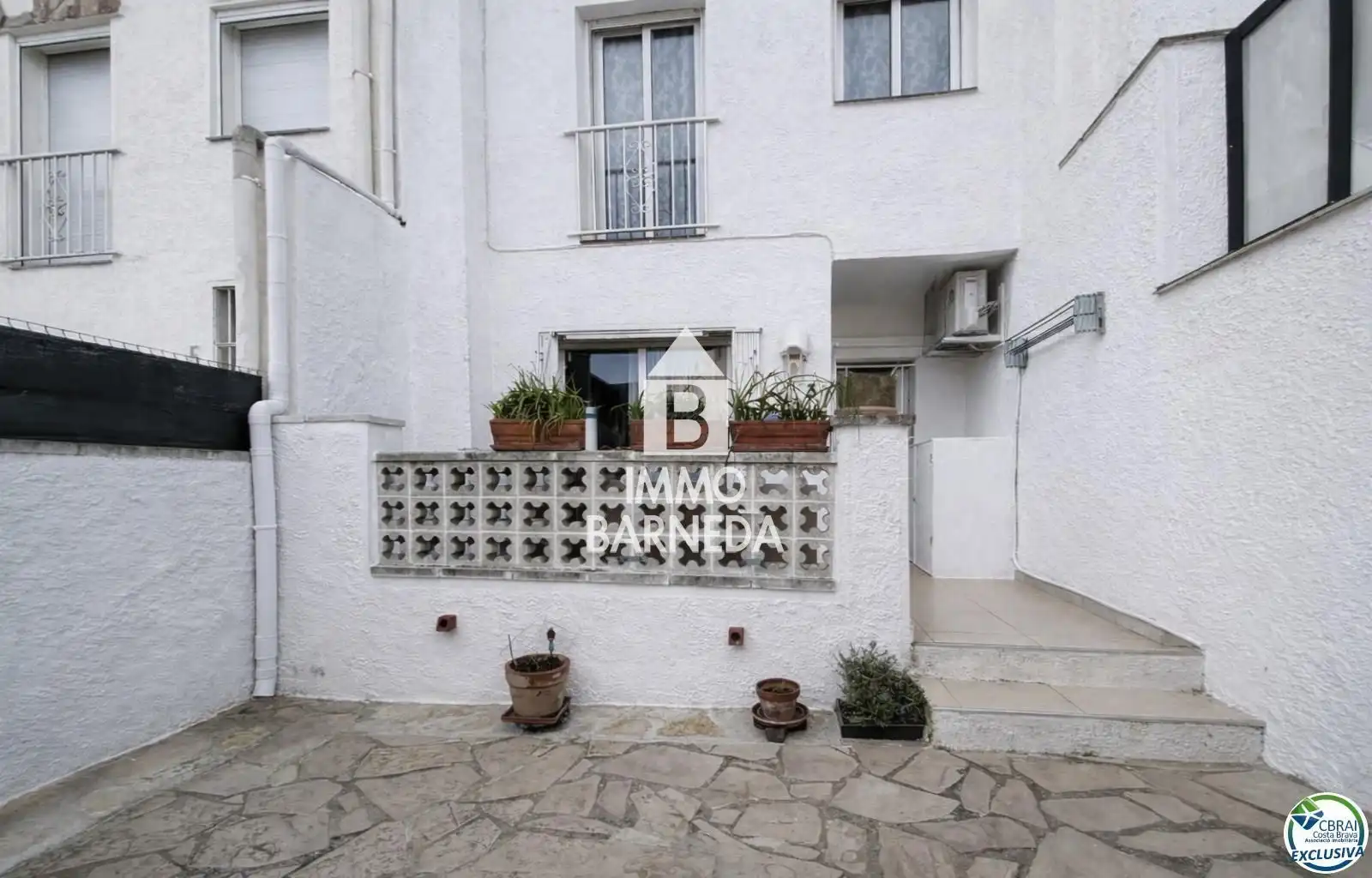 Garden of Houses for sale in Empuriabrava  with Air Conditioner, Heating and Terrace