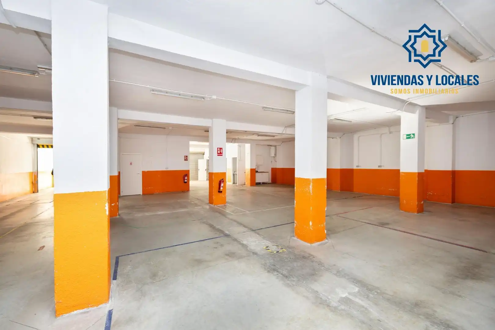 Parking de Local en venta en Granada