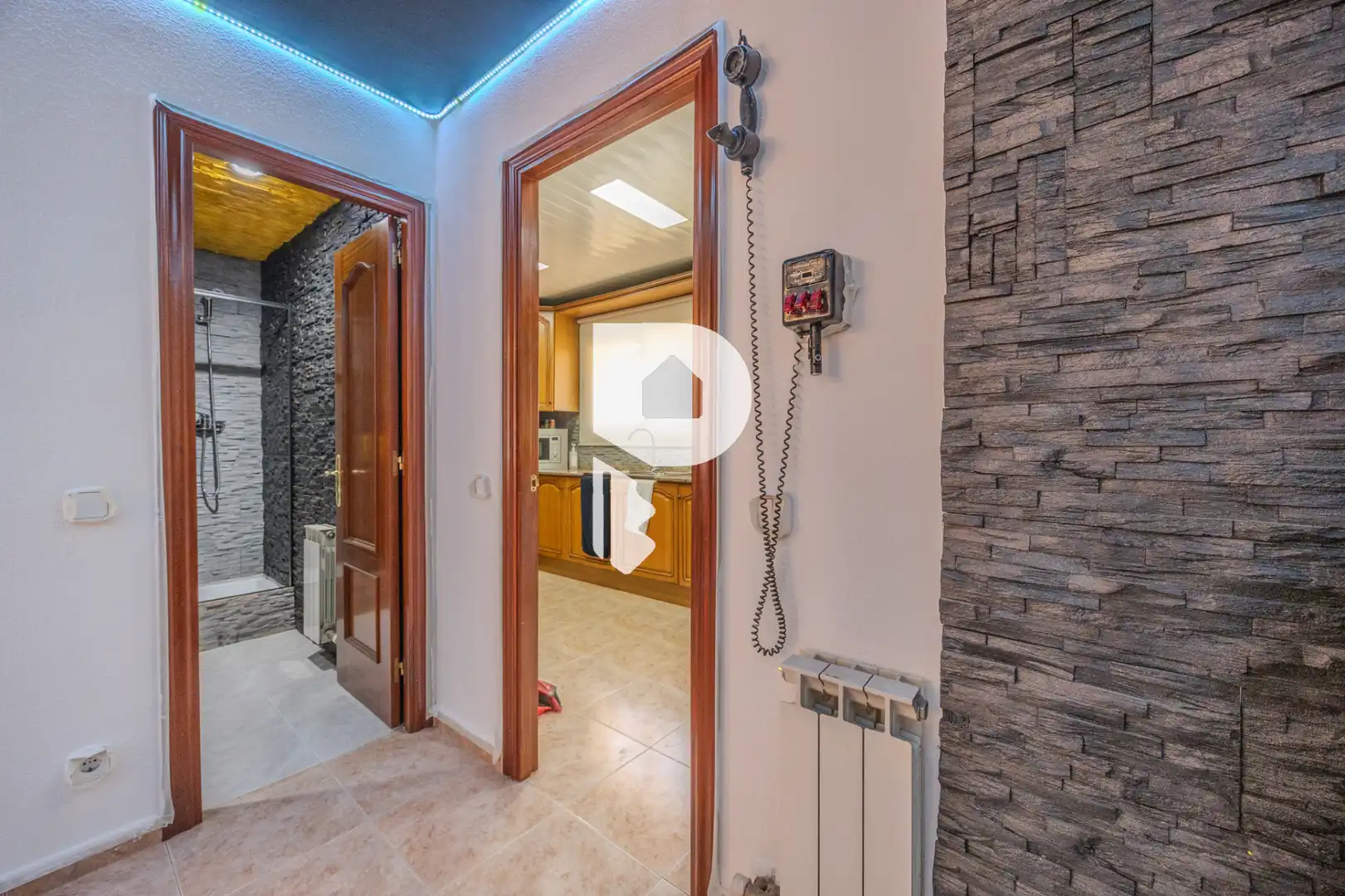 Casa adosada en venta en Sant Vicenç Dels Horts con Aire acondicionado, Calefacción y Terraza