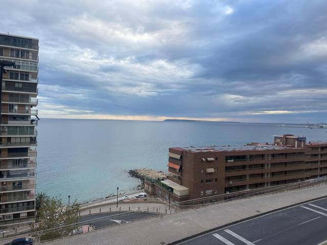 Piso en Venta en Avenida de Villajoyosa en Albufereta