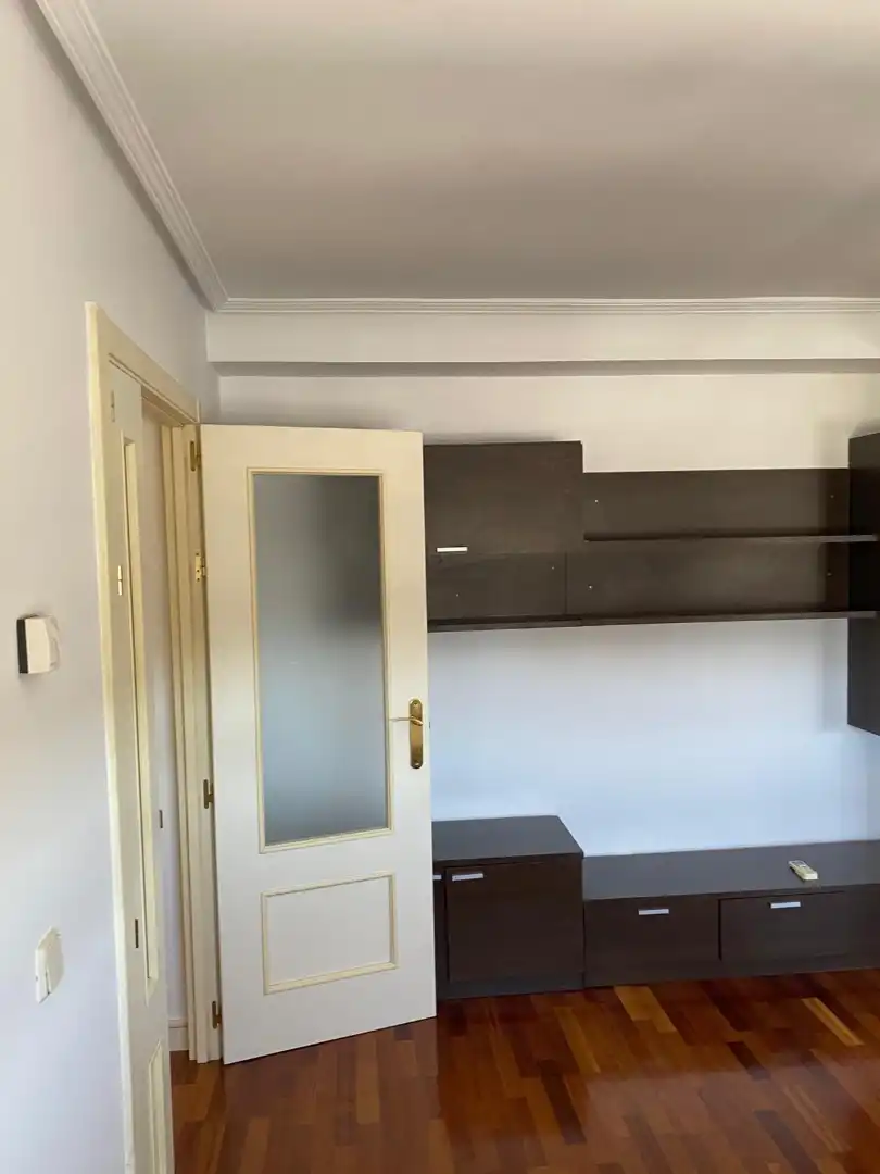 Flat for rent to own in Madrid  with Air Conditioner, Heating and Private garden