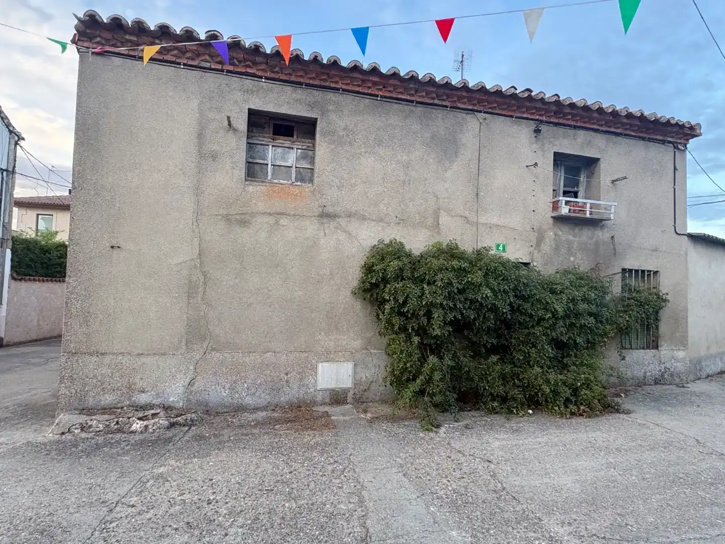 Vista exterior de Casa adosada en venda en Villanueva de Campeán, Zamora