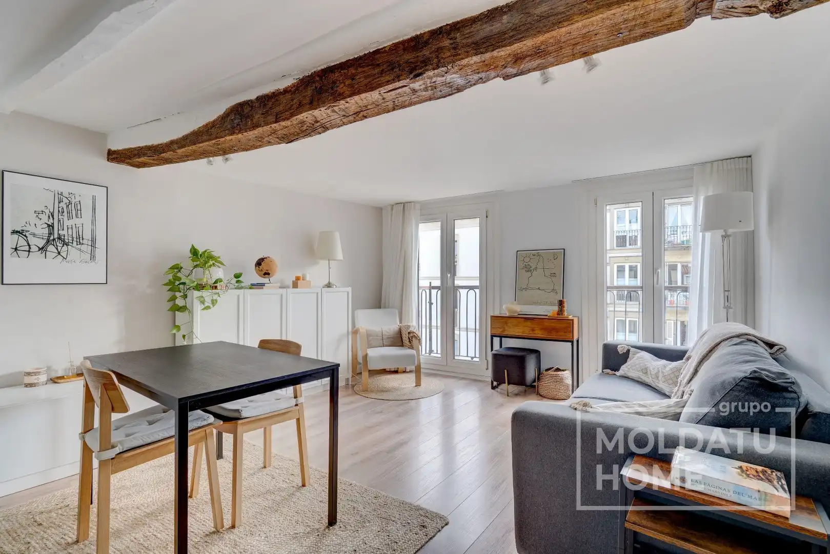 Living room of Flat for sale in Parte Vieja