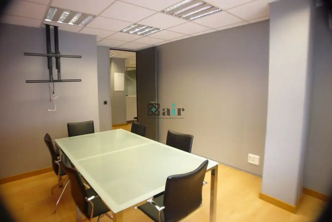 Oficina de alquiler en  Logroño con Aire acondicionado, Calefacción y Amueblado