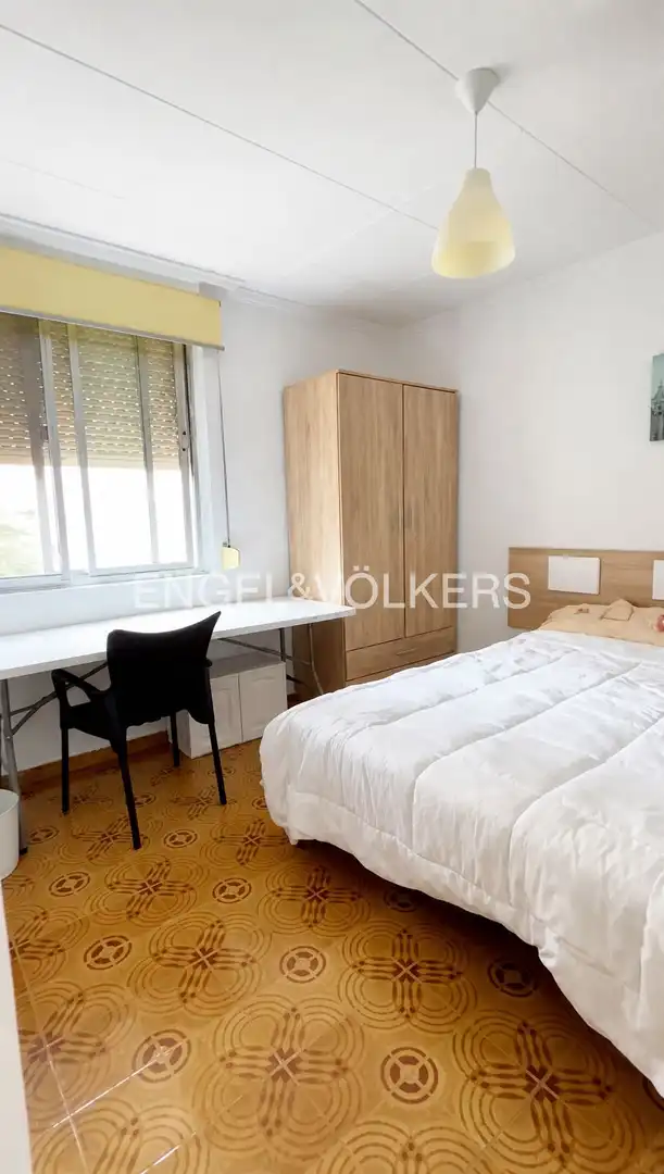 Habitación de Piso de alquiler en Valencia con Calefacción y Amueblado