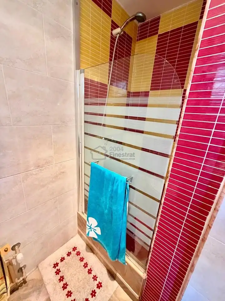 Bathroom of Study for rent in Playa Poniente