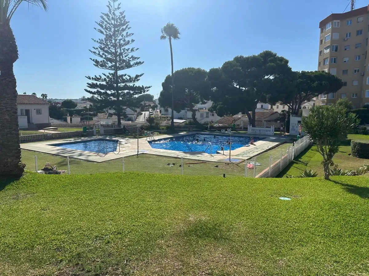 Adossat amb piscina en venda a El Faro de Calaburra - Chaparral, imagen 13