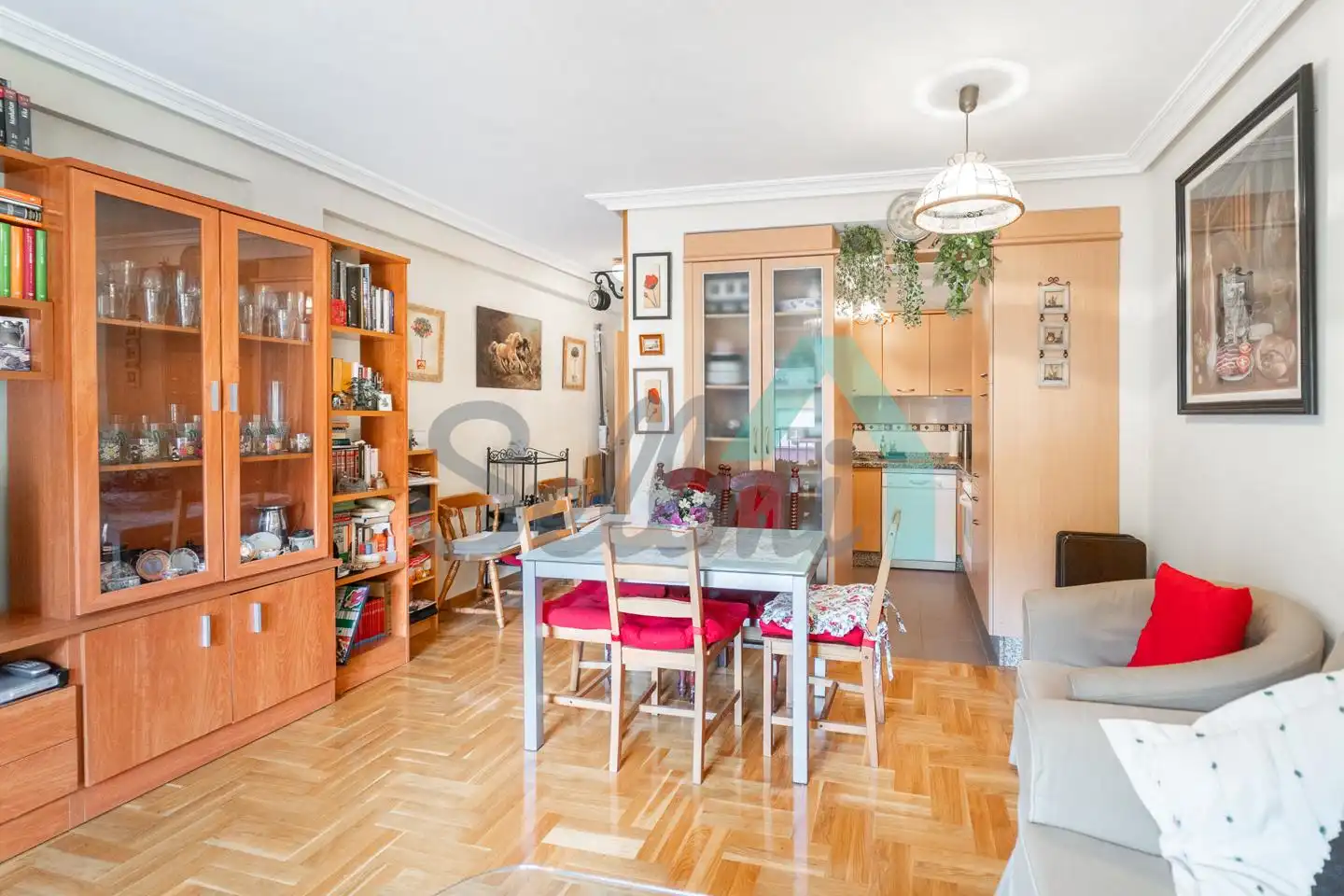 Comedor de Piso en venta en San Martín del Rey Aurelio con Calefacción, Parquet y Trastero