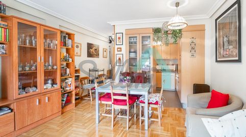 Foto 4 de Piso en venta en Ataúlfo Argenta, San Martín del Rey Aurelio, Asturias