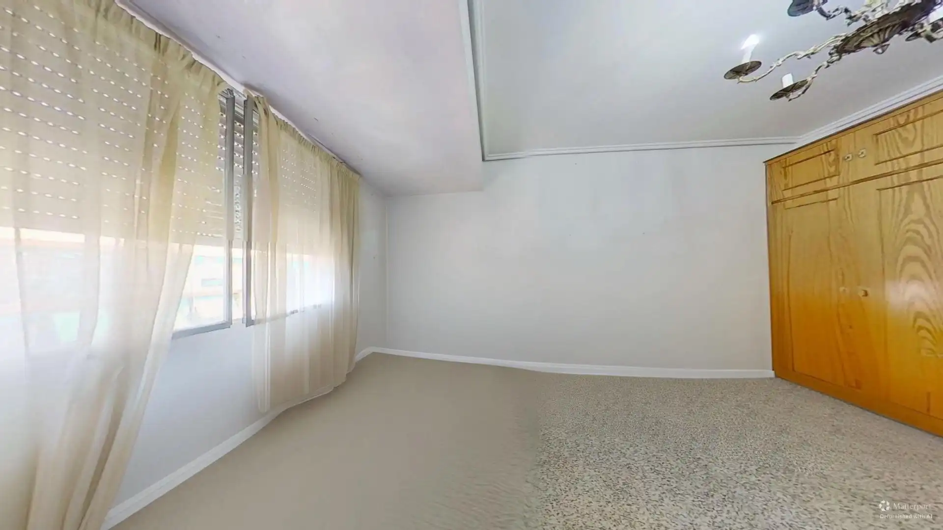 Flat for sale in Valencia  with Air Conditioner, Terrace and Storage room