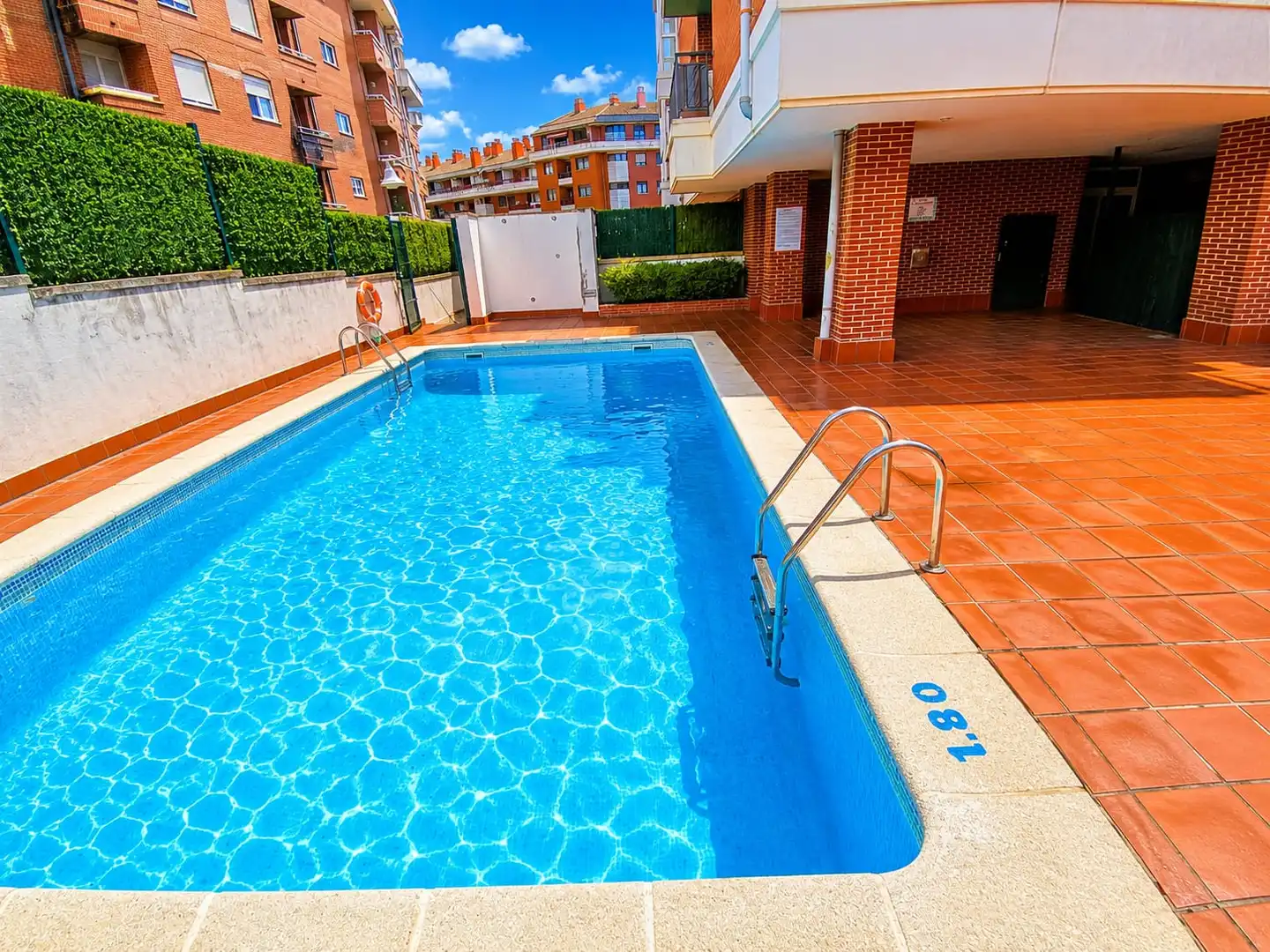Piso con ascensor en venta en Calle de Resamano, imagen 2