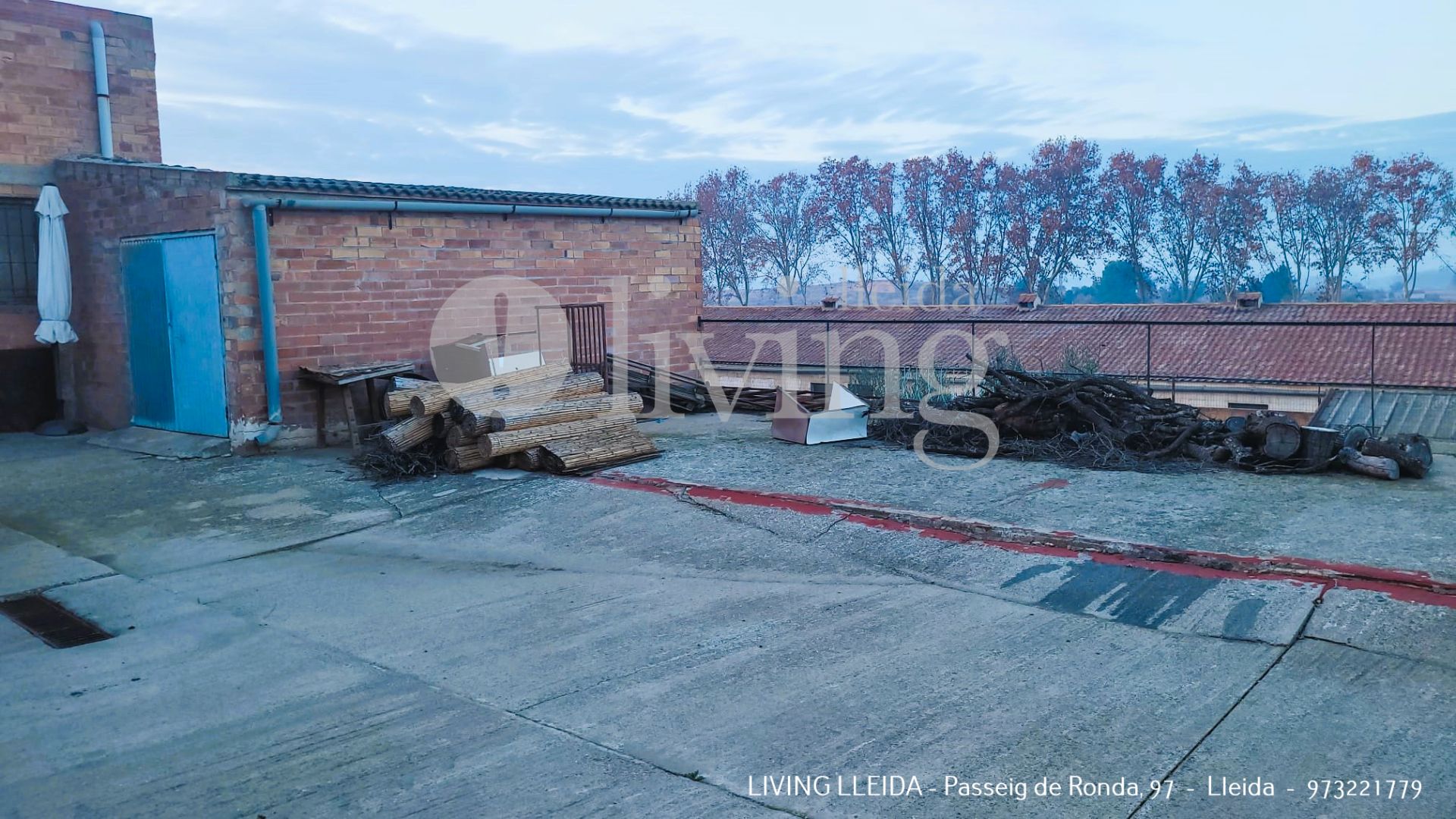 Terraza de Nave industrial en venta en Montoliu de Lleida