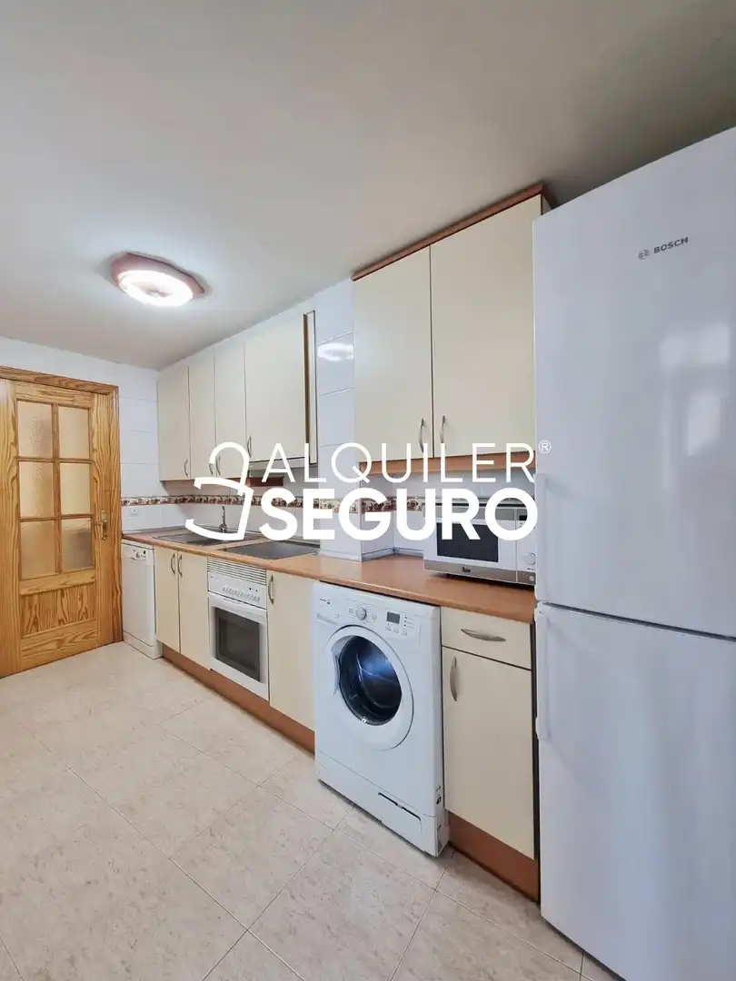 Küche von Wohnung zur Miete in Galapagar mit Klimaanlage, Heizung und Terrasse