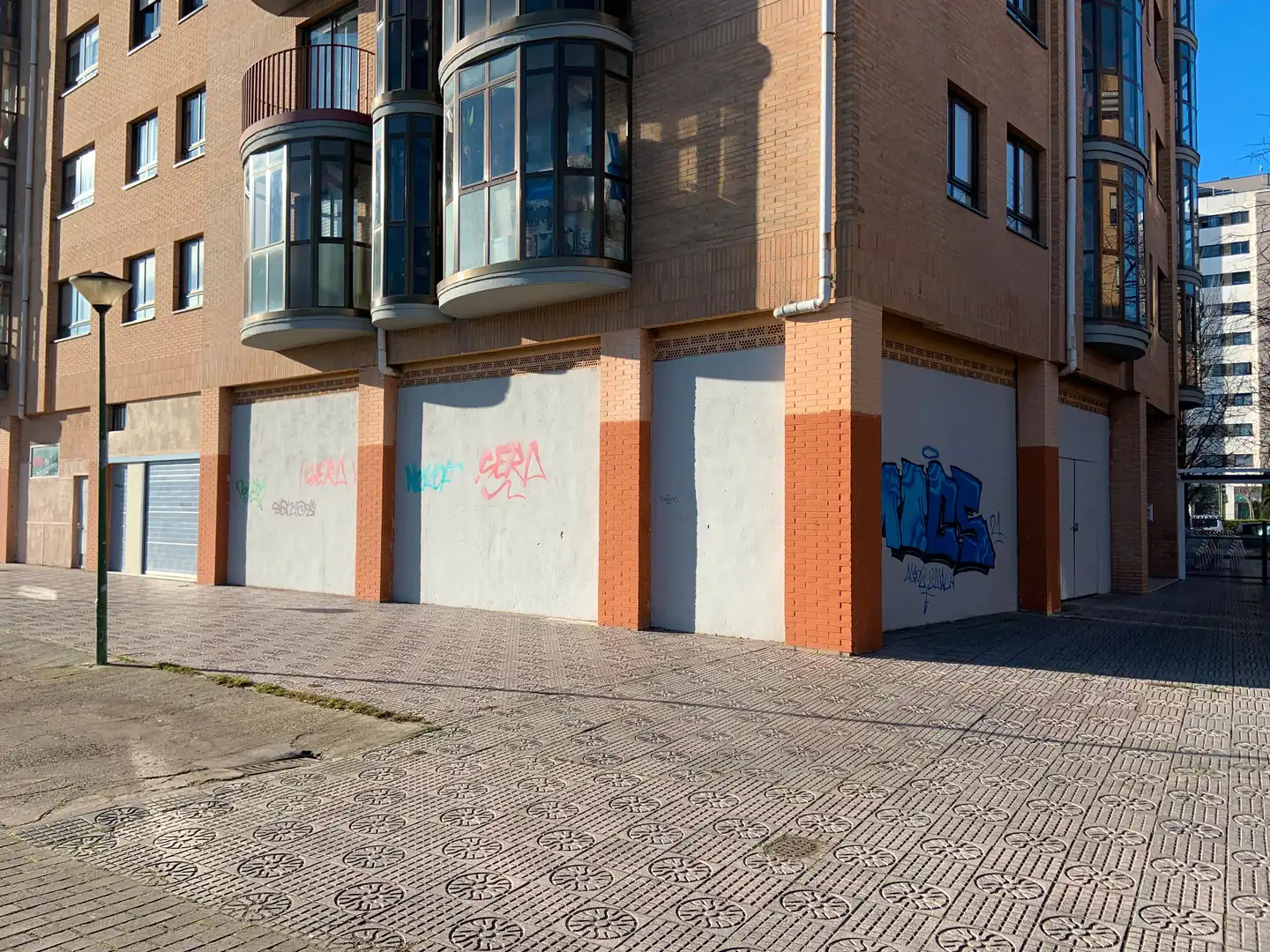 Vista exterior de Local en venta en Burgos